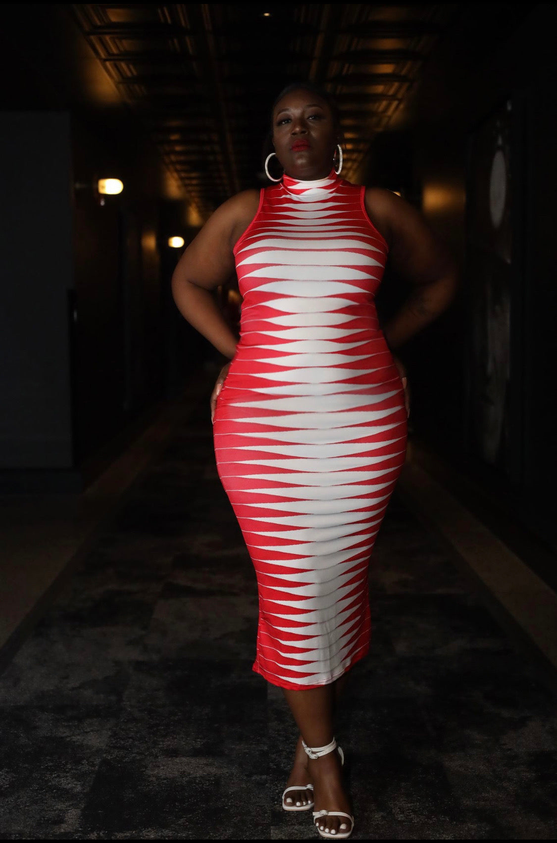 red and white striped dress plus size Sporty and fashionable extra plus-size red and white striped paneled dress, color-blocked crew neck long-sleeve casual wear