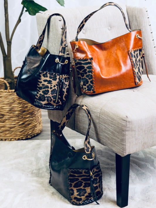 Leopard Print Gusset Shoulder Bag