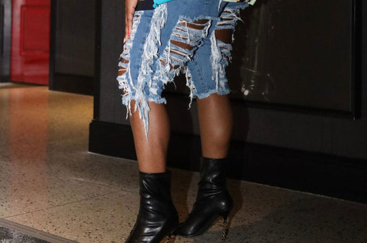 Distressed Plusher Capris